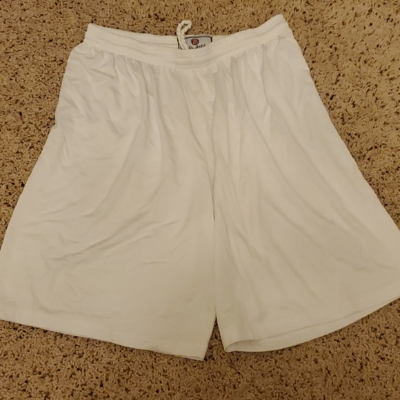 Mens white athletic shorts - Picture 1 of 3